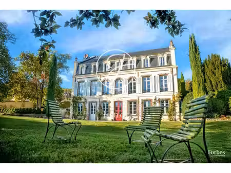 manoir à vendre dans le quartier rive gauche