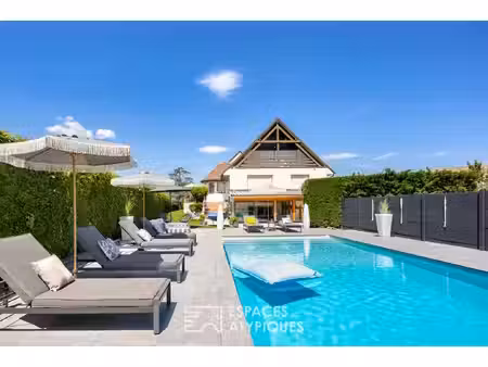 maison de luxe à vendre dans le quartier maraîchers