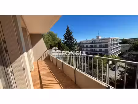 appartement f2 avec terrasse parking et cave