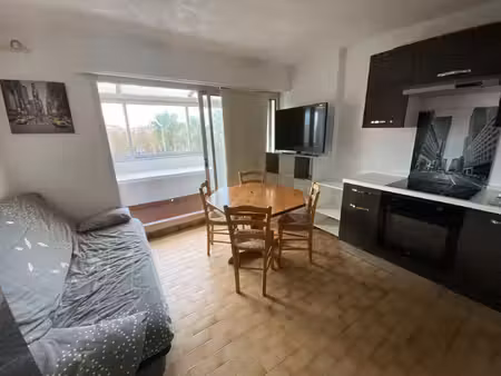 t2 de 32.66m2 en duplex avec loggia + terrasse dans résidenc
