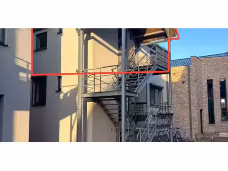 appartement à louer à bree pour € 900 avec 1 chambre à coucher