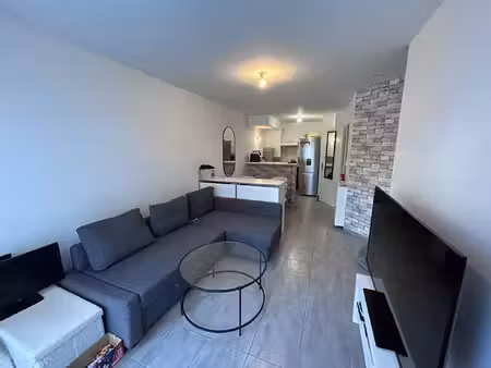 location appartement 1 pièce  29.98m²  meaux