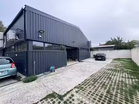 location local d’activités 95m²