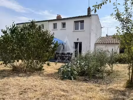 vente maison de ville angouleme st cybard  72m² 4 pièces 160 000€