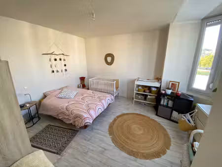 à louer...appartement avec terrasse