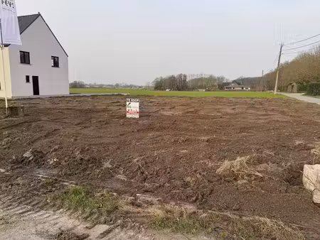 te koop: ruim bouwperceel van 414 m² in meulebeke