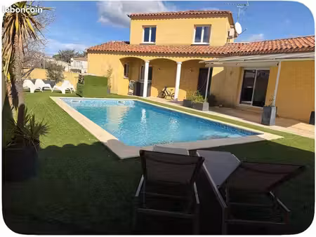 villa 6 pièces 165m3