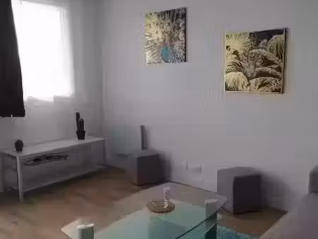 location meublée appartement 1 pièce 39 m² à évry-courcouronnes (91000)  820 €