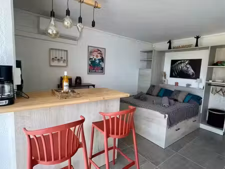 magnifique studio à louer – vue mer