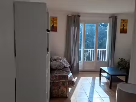 studio meublé 30m² - grand balcon & parking privé - les mureaux