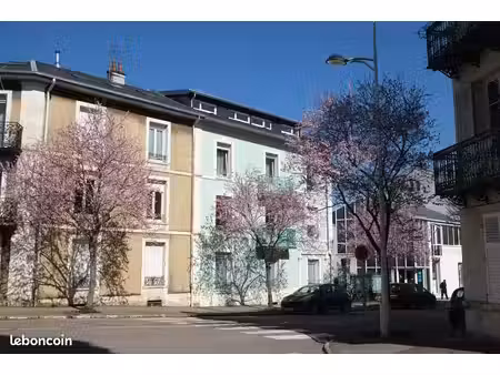 bel appartement t4 dans maison bourgeoise