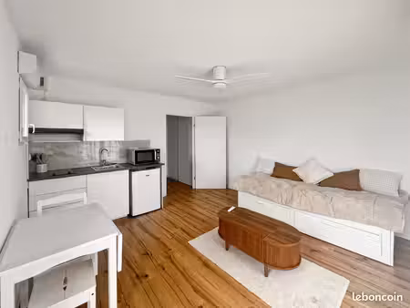 studio 1 pièce 21 m²