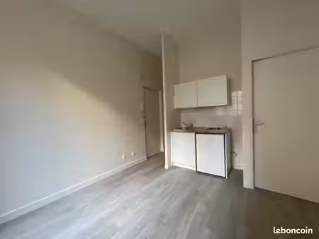 studio 1 pièce 17 m²