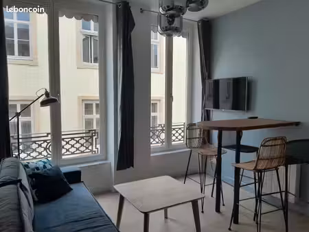 t1 bis meublé clé en main avec mezzanine – lyon 2ᵉ  bellecour - bail civil (lot 1)