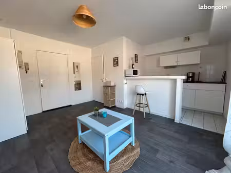 studio meublé à louer