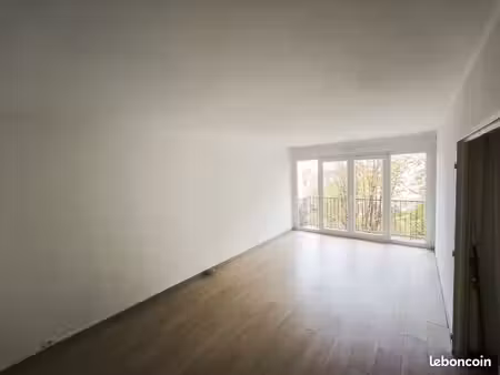 location t4 à meulan en yvelines
