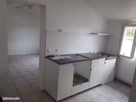 appartement f3 de 59 m² à milly-la-forêt