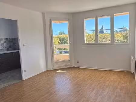 loue appartement f2 centre saint fargeau ponthierry