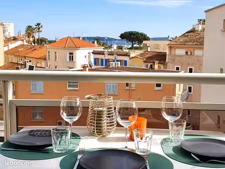 ste maxime hyper ctre t3 meublé terrasse vue mer