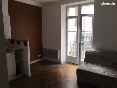 appartement t2 34 m2 avec balcon