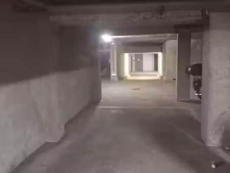 location place de parking lyon 1