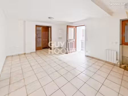 appartement 3 pièces 42 m²