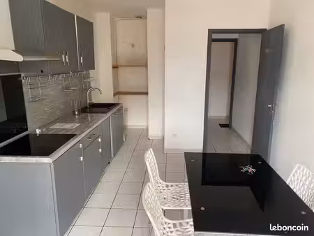 location appartement t3 11 avenue jean jaurès 12100 millau