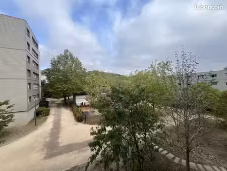 appartement 4 pièces 77 m²