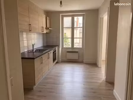 appartement f3 de 70 m² avec 3 chambres – sap-en-auge