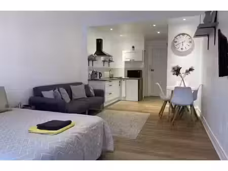 location meublée appartement 1 pièce 28 m² à royat (63130)  950 €