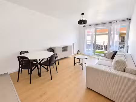 location meublée appartement 2 pièces 46.87 m² à beauchamp (95250)  990 €