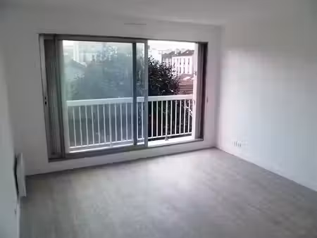 location appartement 2 pièces 46.29 m² à pantin (93500)  1 029 €