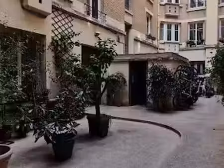 location meublée appartement 2 pièces 33.08 m² à pantin (93500)  1 020 €