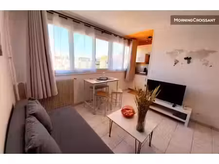 location meublée appartement 1 pièce 25 m² à houilles (78800)  1 240 €