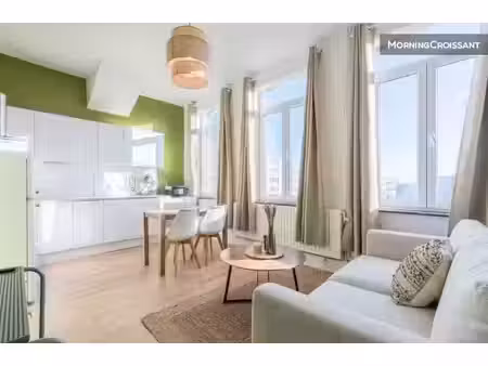 location meublée appartement 2 pièces 35 m² à tourcoing (59200)  1 210 €
