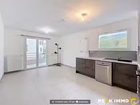 location appartement 2 pièces 42.56 m² à viuz-en-sallaz (74250)  1 200 €