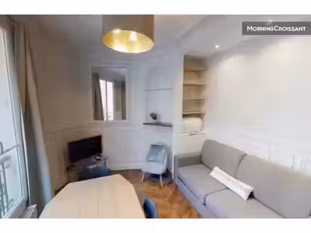 location meublée appartement 2 pièces 28 m² à paris 9ème (75009)  1 990 €