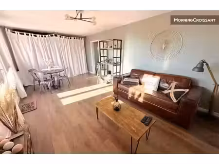 location meublée appartement 3 pièces 64 m² à voisins-le-bretonneux (78960)  1 650 €