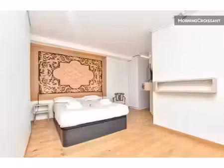 location meublée appartement 1 pièce 40 m² à paris 8ème (75008)  2 750 €