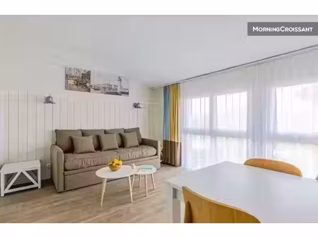 location meublée appartement 1 pièce 46 m² à saint-martin-de-ré (17410)  2 215 €