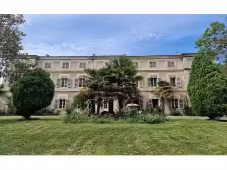 vente demeure d'exception à carcassonne (11000) : à vendre / 840m² carcassonne