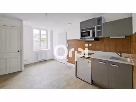 location appartement 2 pièces 30 m² à saint-martin-en-haut (69850)  431 €