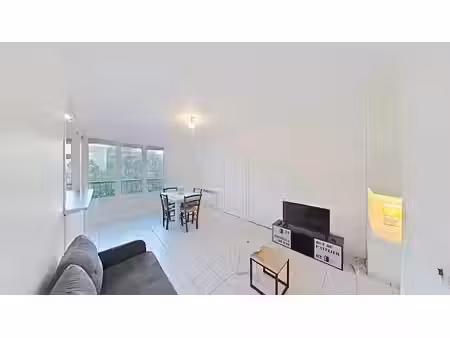 location meublée appartement 3 pièces 47.52 m² à valence (26000)  650 €