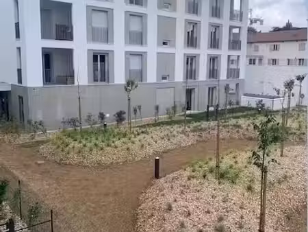 location appartement 2 pièces 50 m² à villefranche-sur-saone (69400)  648 €
