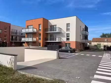 location appartement 4 pièces 98.24 m² à feuquières-en-vimeu (80210)  1 072 €