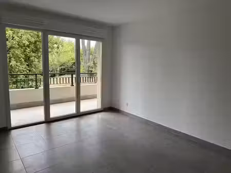 location appartement 2 pièces 42 m² à manosque (04100)  755 €