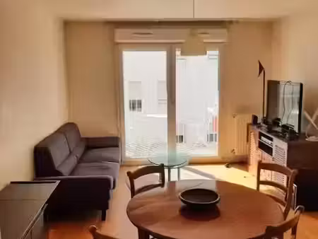 location appartement 3 pièces 58 m² à massy (91300)  1 450 €