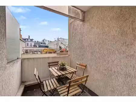 studio sans vis à vis avec terrasse saint georges