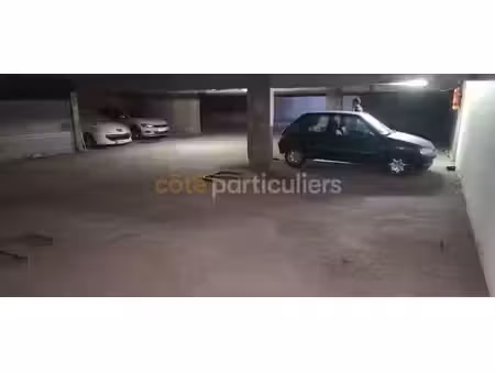 place de parking en sous-terrain- pointe à pitre