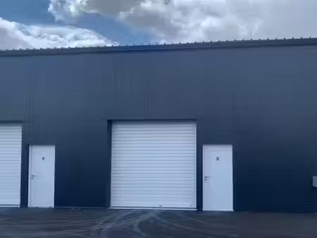 location locaux professionnels 71 m² à saint-laurent-de-la-pree (17450)  nan €